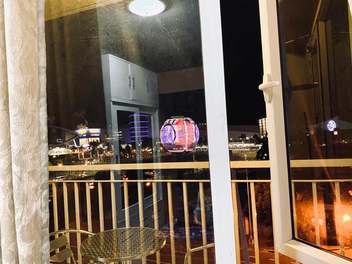 Sea 2-Br Unit With Free Parking Near Mall Of Asia Pasay Exteriör bild