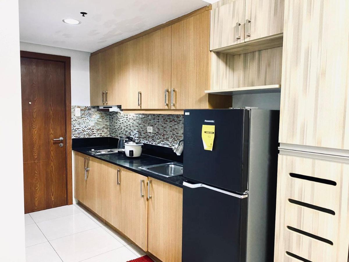 Sea 2-Br Unit With Free Parking Near Mall Of Asia Pasay Exteriör bild