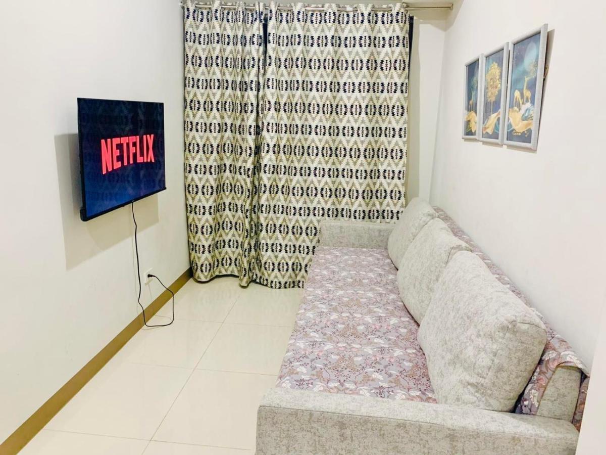 Sea 2-Br Unit With Free Parking Near Mall Of Asia Pasay Exteriör bild