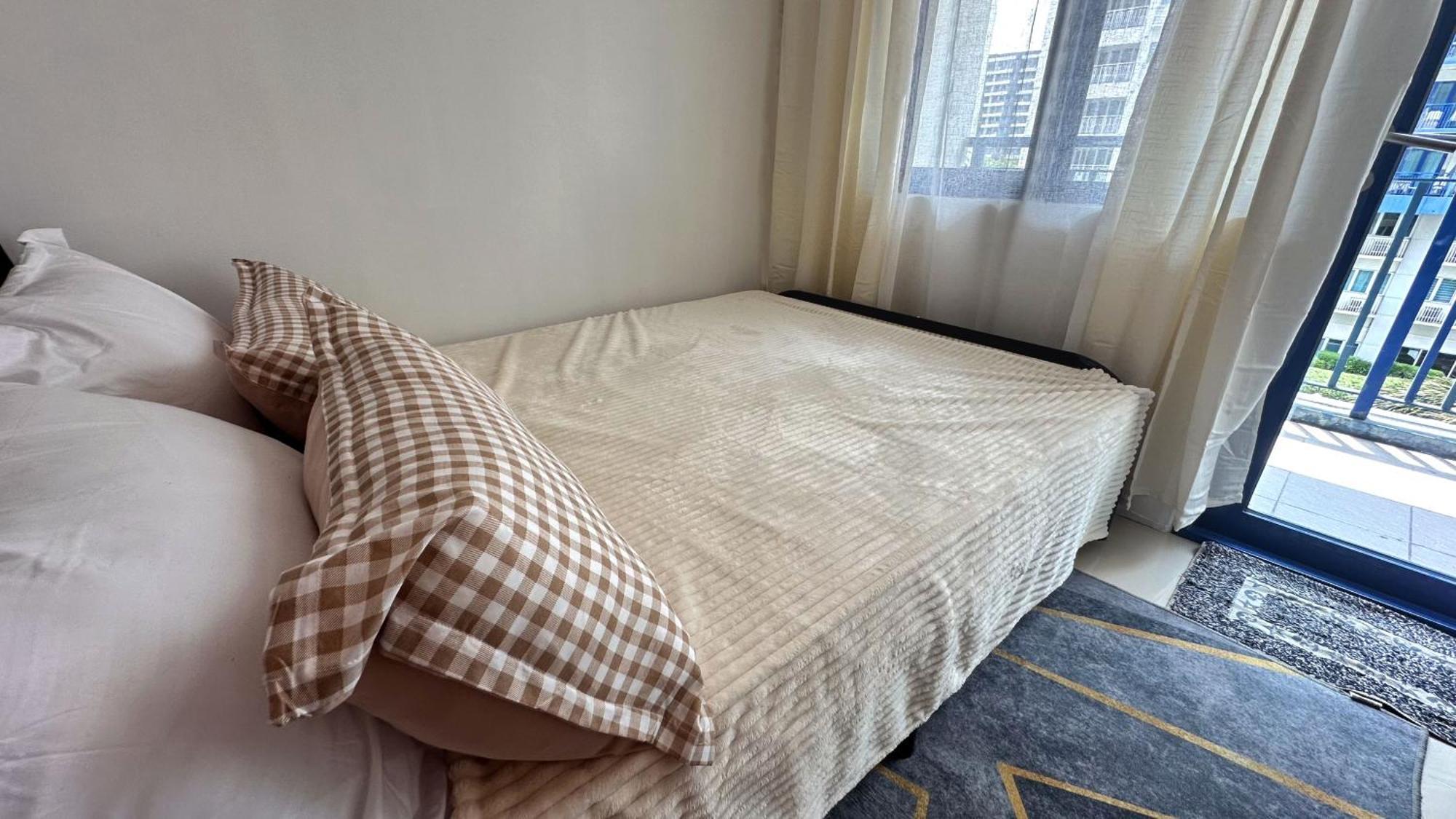 Sea 2-Br Unit With Free Parking Near Mall Of Asia Pasay Exteriör bild