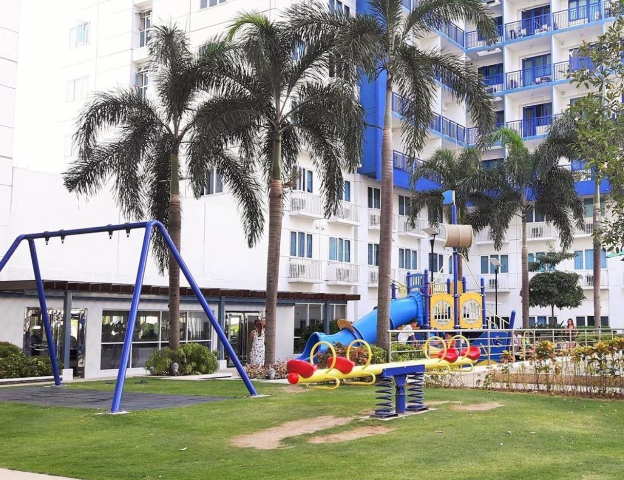Sea 2-Br Unit With Free Parking Near Mall Of Asia Pasay Exteriör bild